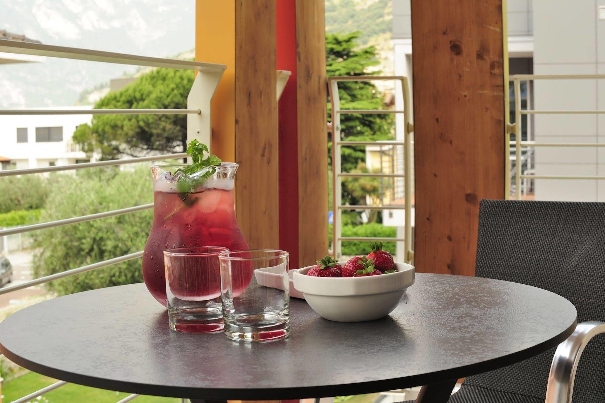 Eco Hotel Bonapace Torbole Sul Garda Luaran gambar