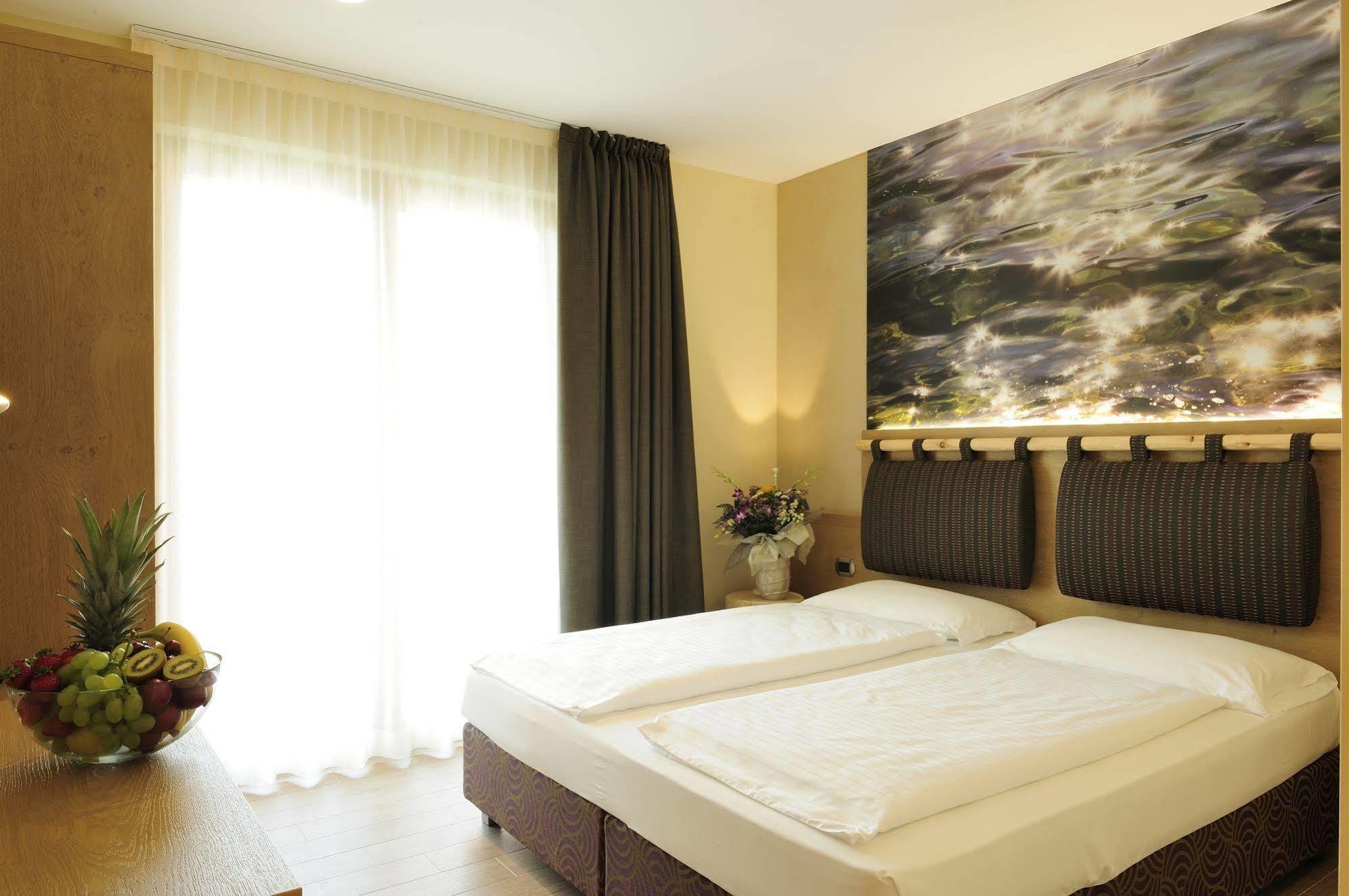 Eco Hotel Bonapace Torbole Sul Garda Luaran gambar